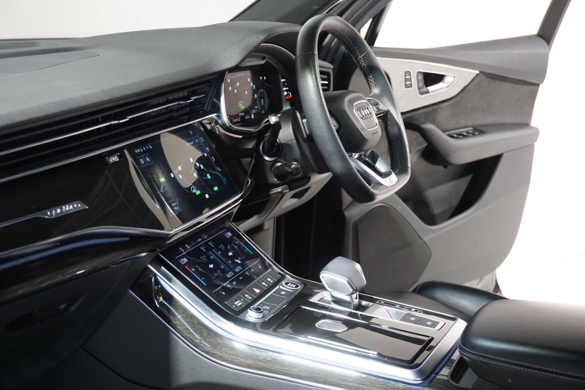 Audi Q7 3.0 TFSI V6 55 Black Edition SUV 5dr Petrol Tiptronic quattro Euro 6 (s/s) (340 ps)